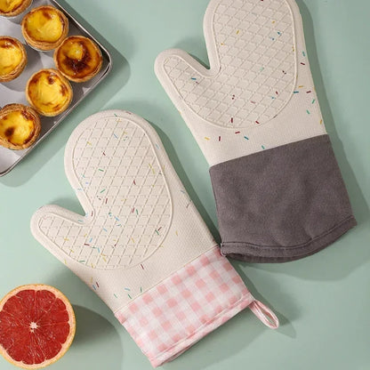 Heat-Resistant Silicone Oven Gloves – Anti-Scalding Baking Mitt