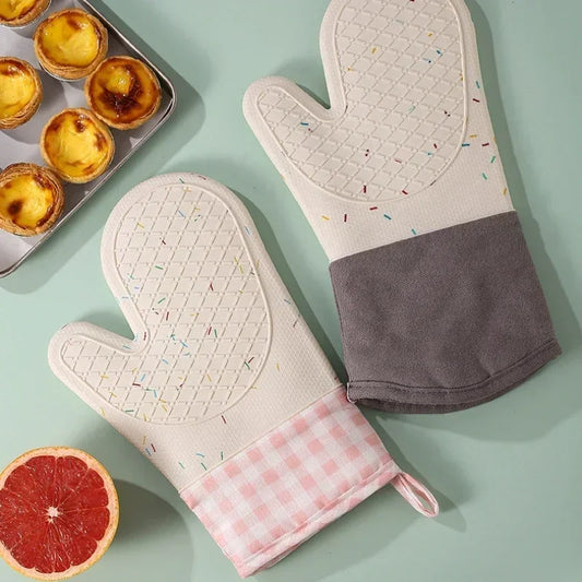 Heat-Resistant Silicone Oven Gloves – Anti-Scalding Baking Mitt